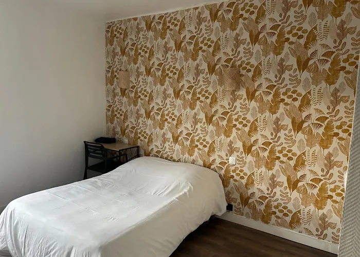 De La Gare-les Floralies Hotel *